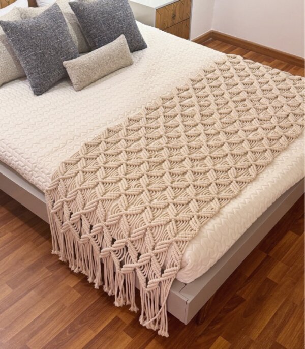 Macrame bed cover