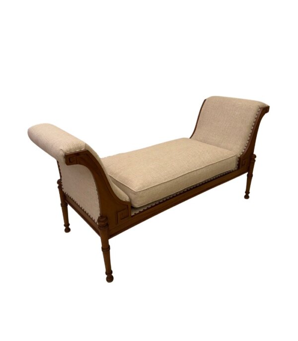Romance banquette