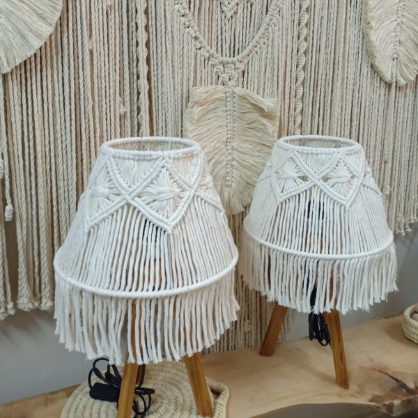Macrame table lamp